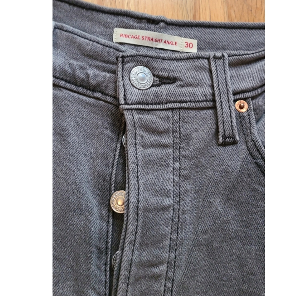 Levi's Ribcage Straight Ankle Women's Jeans Sz 30 Gray Wash Skater Grunge - Picture 4 of 11